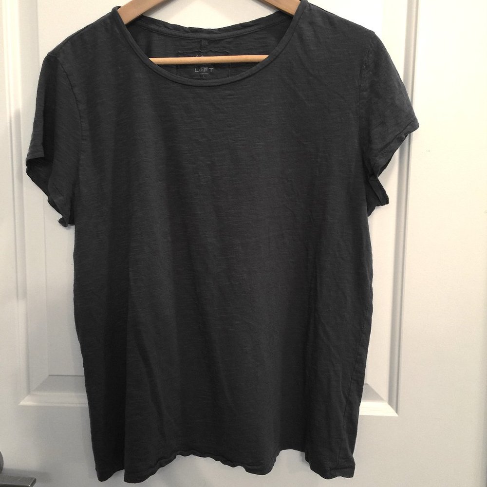 Casual Ann Taylor Loft Gray T-Shirt